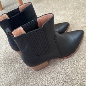 Madewell boots size 12